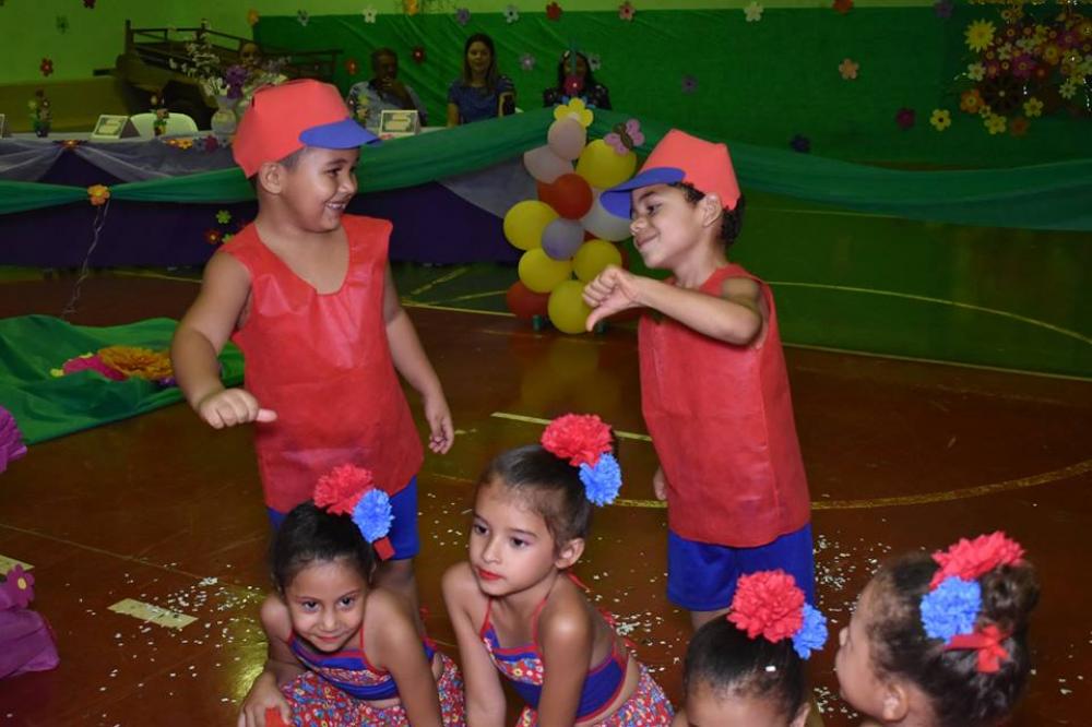 Rei e rainha dos Jogos da Primavera são da mesma escola